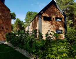 ENKLAVA Enklava - nowy, całoroczny obiekt w zalesionej części Dębek! Tylko 4 apartamenty.