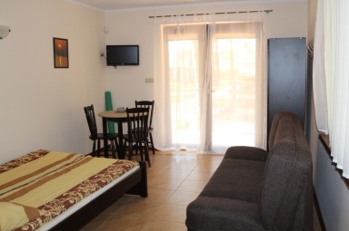 pok&oacute;j 3 osobowy -parter