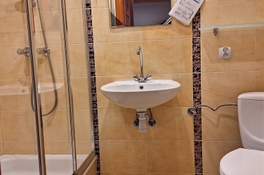 Pok&oacute;j 2 osobowy 2 piętro 18