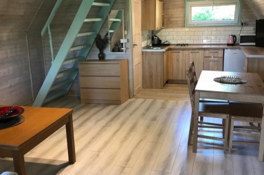 DOMEK Z DUŻYM TARASEM