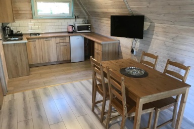 DOMEK Z DUŻYM TARASEM