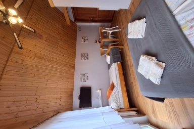 Pok&oacute;j 3 osobowy 2 piętro 15