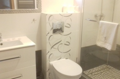 MIRELLA - pok&oacute;j nr 11 z aneksem kuchennym (3 osobowy)