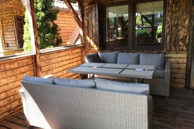 DOMEK Z DUŻYM TARASEM