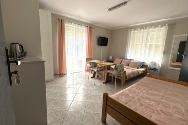 Nr. 3: 3-osobowy z wyjściem do ogrodu