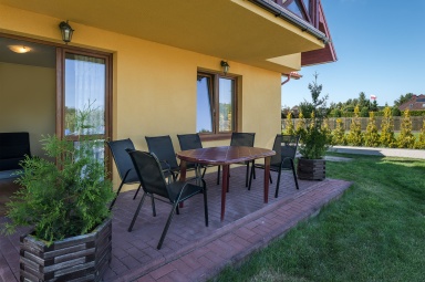 Apartament nr 1 taras z dużego pokoju