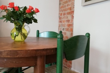 Pok&oacute;j dzienny apartamentu 2