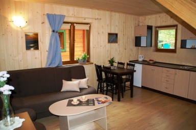 domek-salon z aneksem